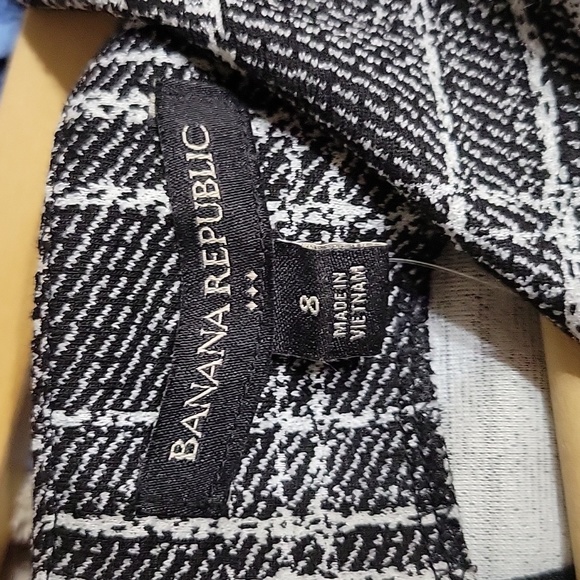 Women's Dress - Picture 4 of 4